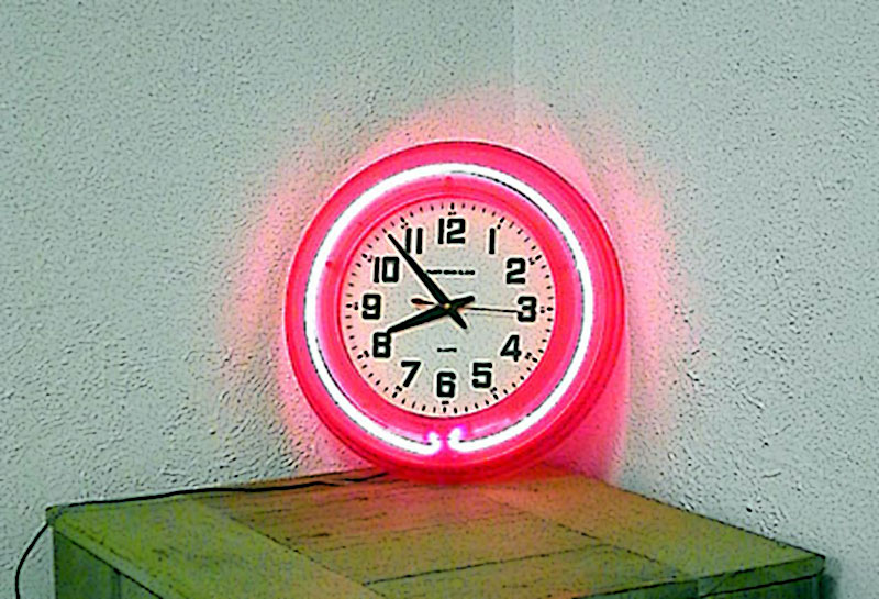 The Pink Glow of the Neon Clock